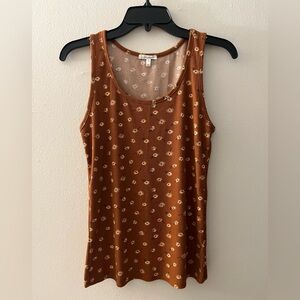 ❤️‍🔥 Daisy floral tank top